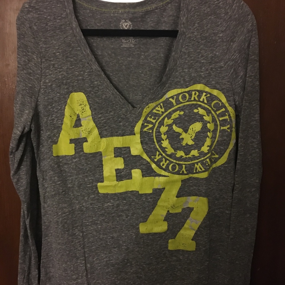 NWOT American eagle long sleeve tee